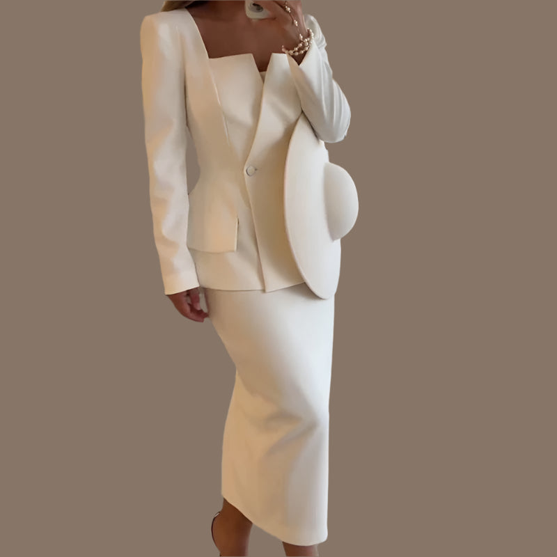 Elegant simple 2 peace Suit